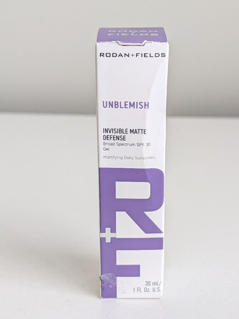 Roden + Fields Unblemish Invisible Matte Defense SPF 30 Expires 6/2027 SEALED